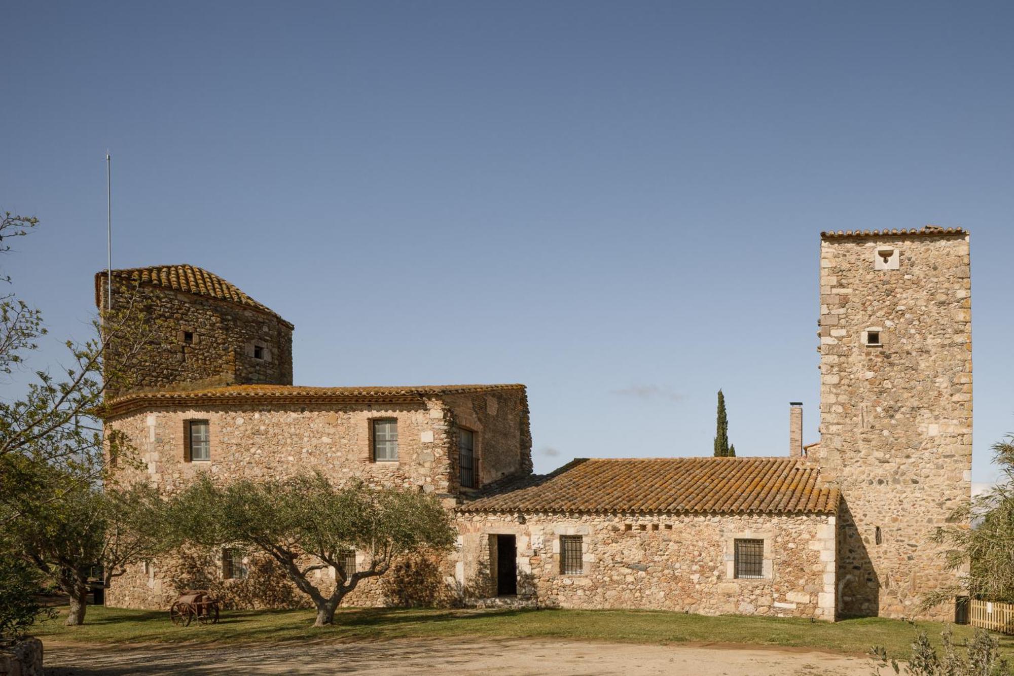 Hotel Castell De Vallgornera Пералада Екстер'єр фото